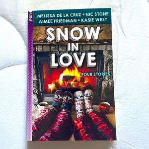 Snow in Love || Book |